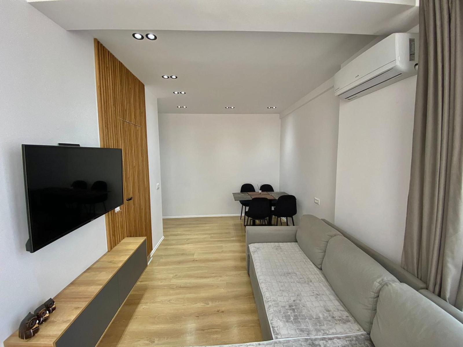 Mara Central Apartment 3 Tirana Exterior photo